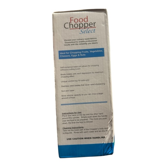 White and Blue Food Chopper - Picture 5 of 6